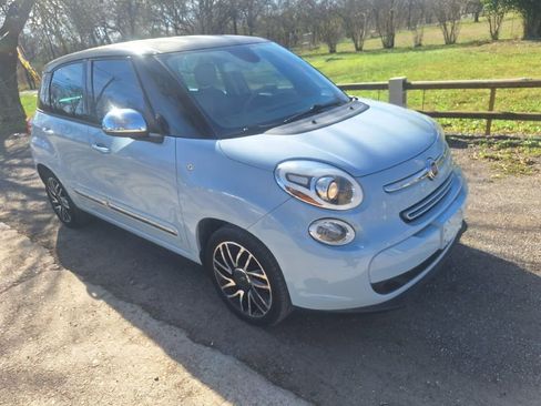 Used 2014 FIAT 500L Lounge image 2