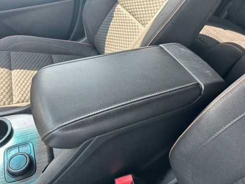 Used 2019 GMC Acadia SLE w/ Driver Alert Package I AWD/4WD image 31