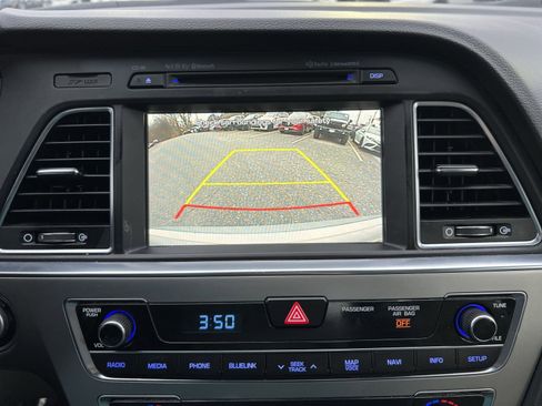 Used 2015 Hyundai Sonata Limited w/ Option Group 06 image 19