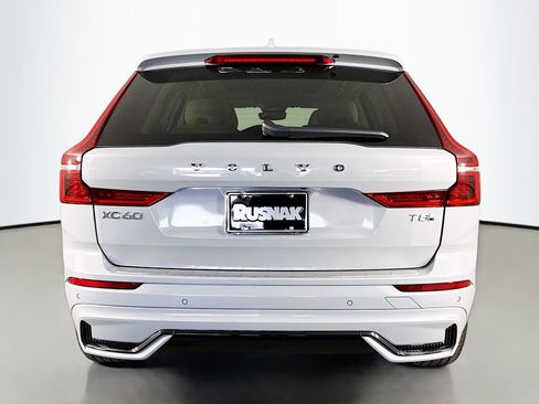 New 2026 Volvo XC60 T8 Ultra w/ Protection Package Premier AWD/4WD image 6