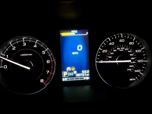 Used 2023 Subaru Crosstrek 2.5i Limited w/ Moonroof Package image 18