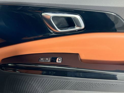 Used 2024 Kia Carnival SX Prestige image 32