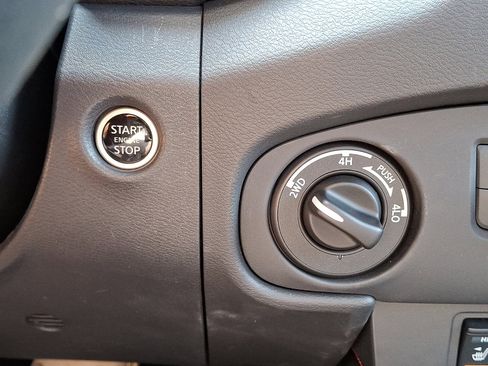 Certified 2023 Nissan Frontier PRO-4X w/ Pro-4X Premium Package image 27