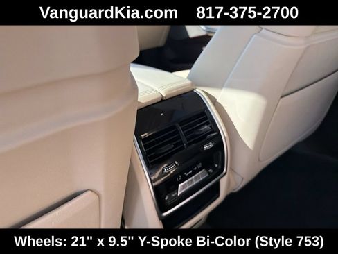 Used 2019 BMW X7 xDrive40i w/ Premium Package AWD/4WD image 26