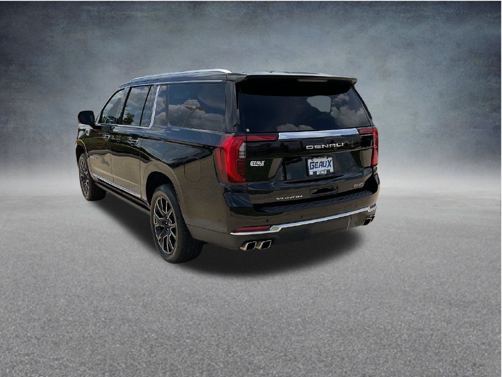 Used 2025 GMC Yukon XL Denali w/ Sun & Power Step Package AWD/4WD image 5