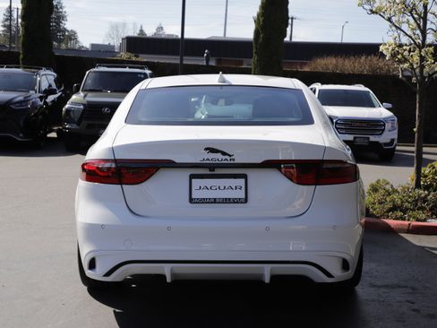 New 2024 Jaguar XF R-Dynamic SE image 5