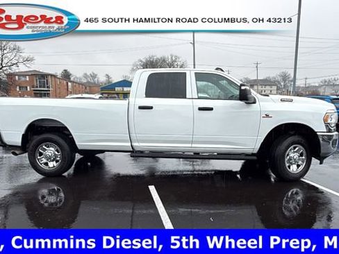 Used 2024 RAM 2500 Tradesman w/ Chrome Appearance Group image 5