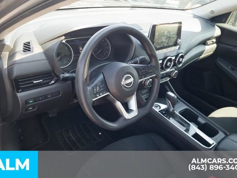 Used 2024 Nissan Sentra SV FWD image 5