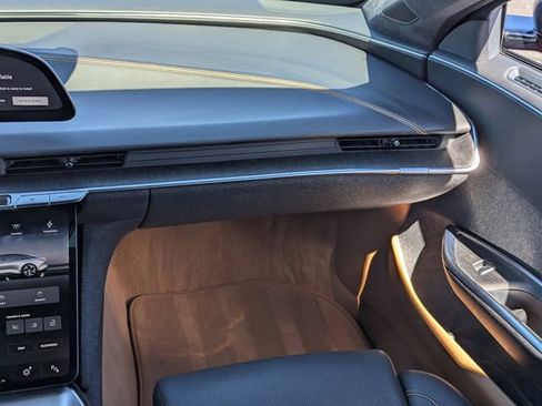 Used 2024 Lucid Air Touring image 17