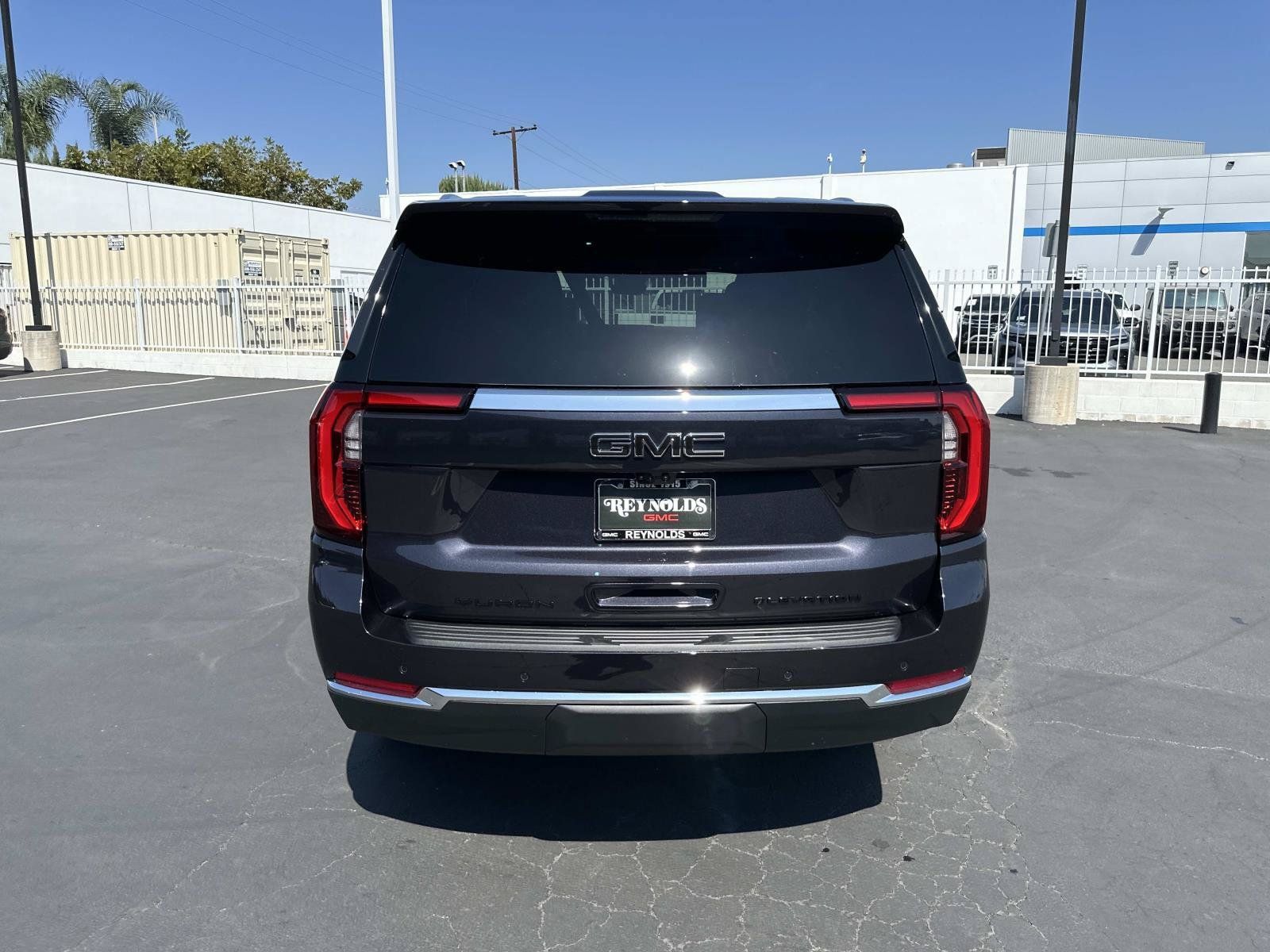 New 2026 GMC Yukon Elevation w/ Elevation Premium Package AWD/4WD image 7