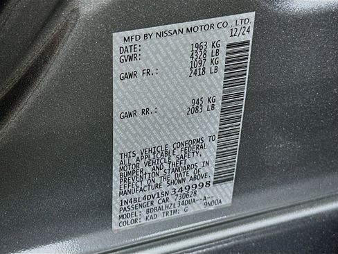 Used 2025 Nissan Altima 2.5 SV FWD image 12