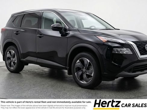 Used 2025 Nissan Rogue SV image 1