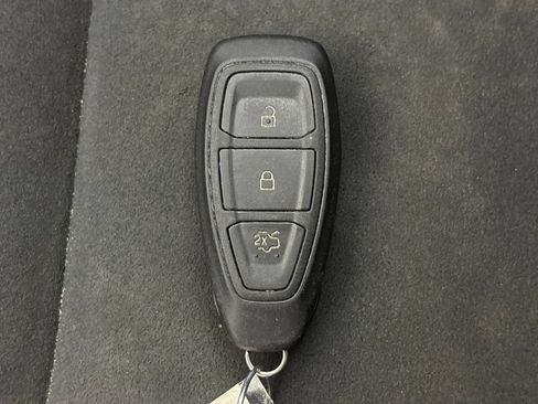 Used 2017 Ford Focus RS AWD/4WD image 34