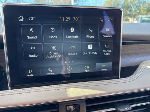 Used 2022 Lincoln Corsair Reserve w/ Equipment Group 201A image 18