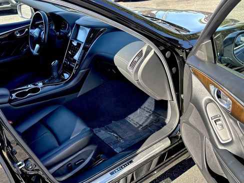 Used 2019 INFINITI Q50 Luxe w/ All Weather Package (L93) image 27