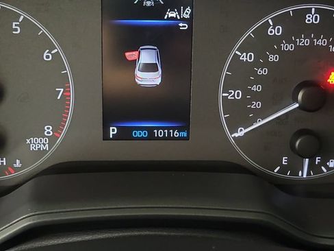 Used 2025 Toyota Corolla LE FWD image 2