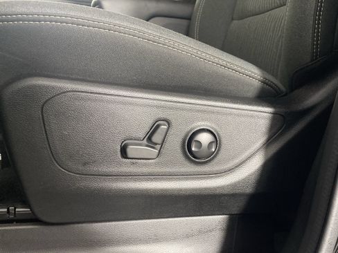 Used 2023 RAM 1500 Big Horn AWD/4WD image 18