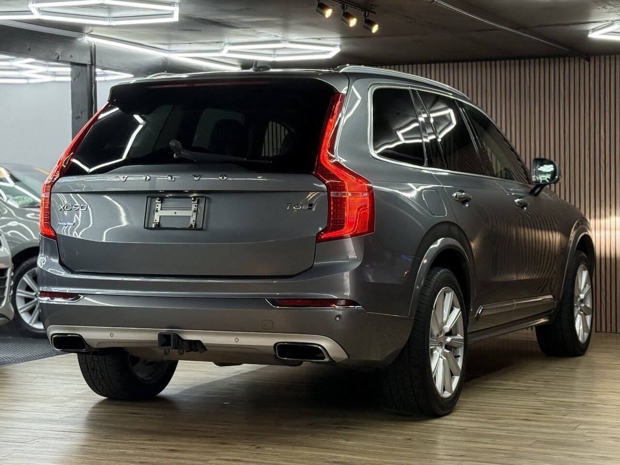 Used 2016 Volvo XC90 T6 Inscription w/ Vision Package AWD/4WD image 14