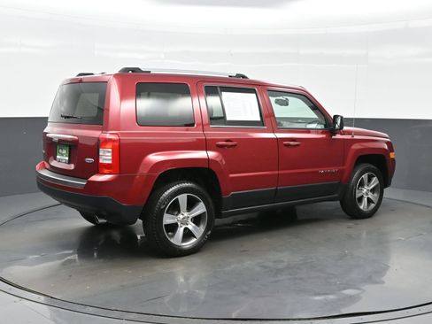 Used 2016 Jeep Patriot High Altitude AWD/4WD image 6