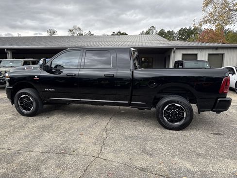New 2025 RAM 2500 Laramie w/ Towing Technology Group AWD/4WD image 4