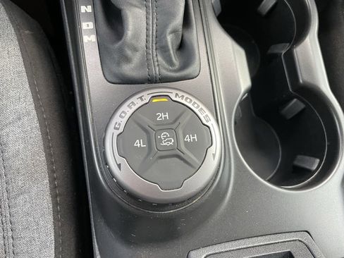 Used 2022 Ford Bronco Big Bend image 14