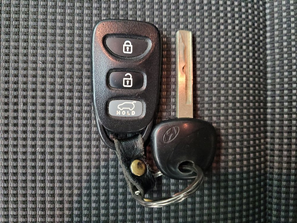 Used 2017 Hyundai Elantra GT FWD image 32