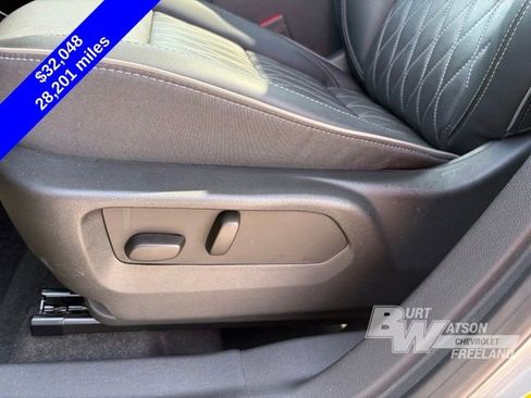 Used 2023 Buick Envision Avenir AWD/4WD image 13