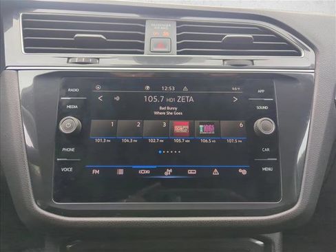 Used 2024 Volkswagen Tiguan SE image 17