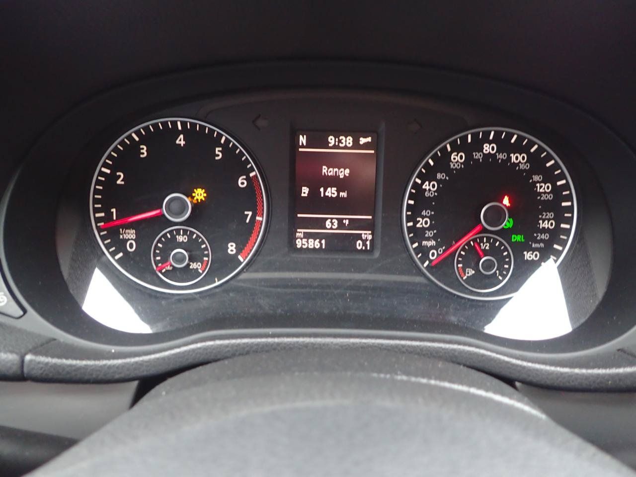 Used 2015 Volkswagen Passat 1.8T SE FWD image 18