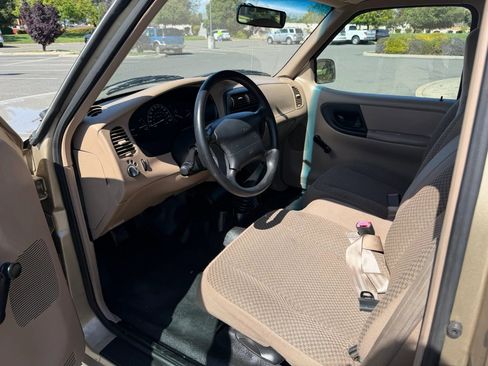 Used 1999 Ford Ranger 2WD Regular Cab image 9