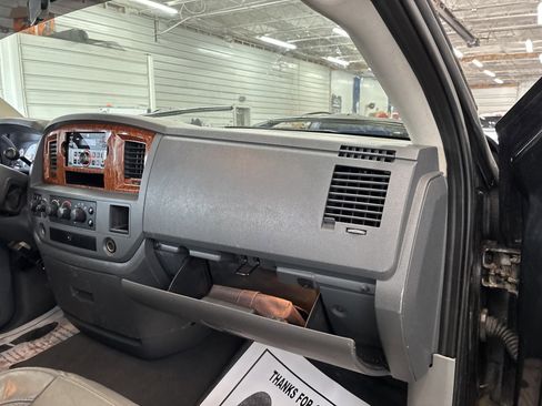 Used 2007 Dodge Ram 3500 Truck SLT image 30