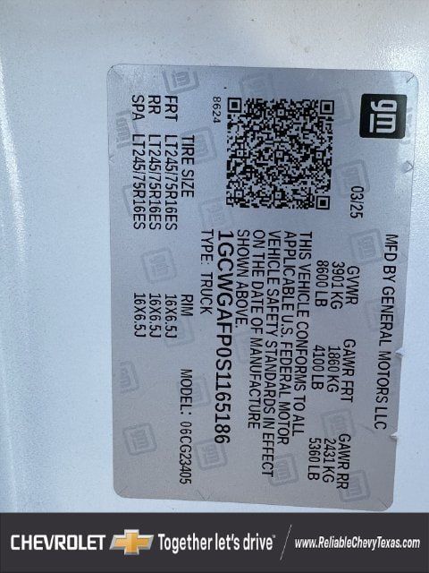 Used 2025 Chevrolet Express 2500 w/ Driver Convenience Package RWD image 27