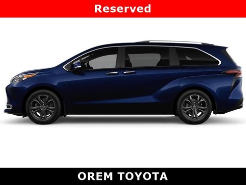 New 2026 Toyota Sienna Platinum image 4
