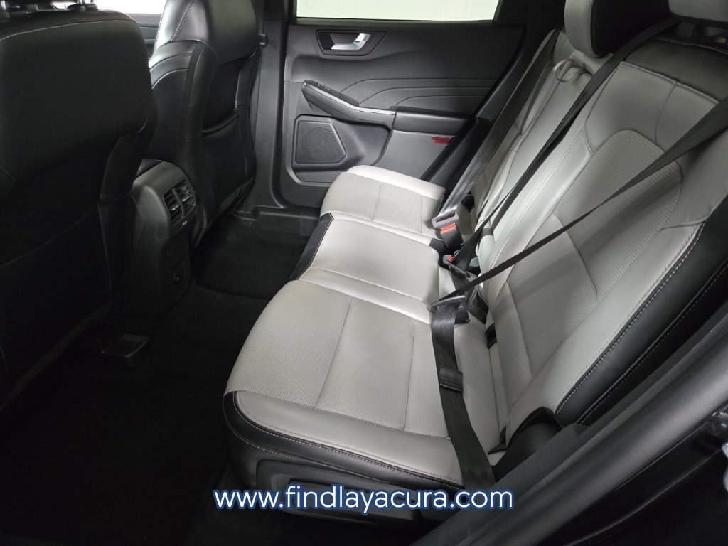 Used 2025 Ford Escape Platinum AWD/4WD image 15