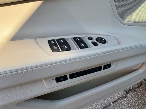 Used 2009 BMW 750Li image 26