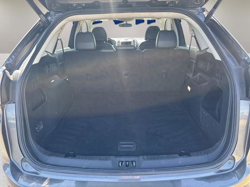 Used 2015 Ford Edge SEL w/ Equipment Group 201A FWD image 12
