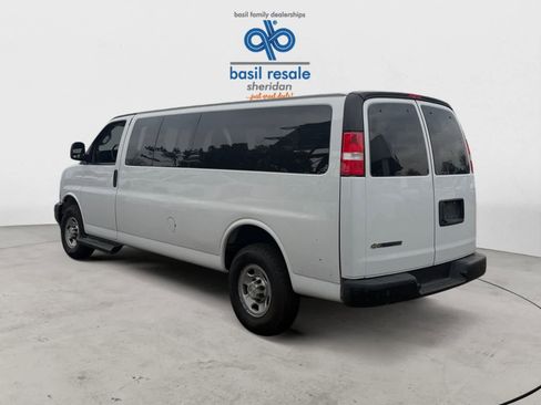 Used 2023 Chevrolet Express 3500 LS RWD image 4