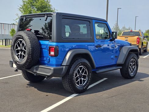 Used 2024 Jeep Wrangler Sport AWD/4WD image 10