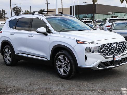 Used 2023 Hyundai Santa Fe SEL w/ Premium Package FWD image 3