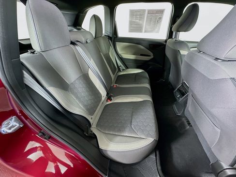 Certified 2025 Subaru Forester image 31