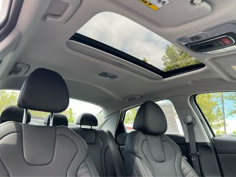 New 2026 Hyundai Elantra Limited FWD image 21