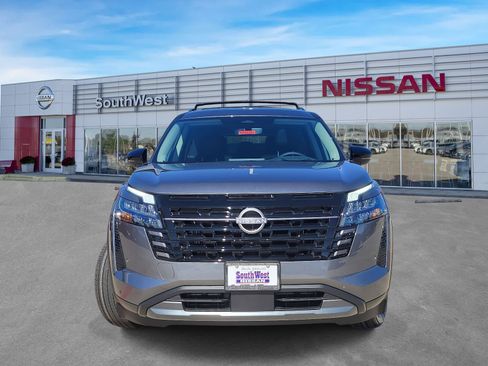 New 2026 Nissan Pathfinder Platinum image 10