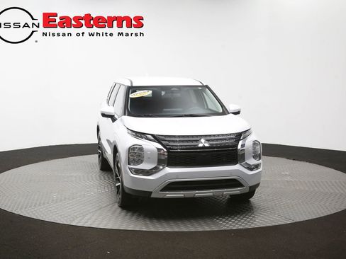 Used 2024 Mitsubishi Outlander AWD image 52