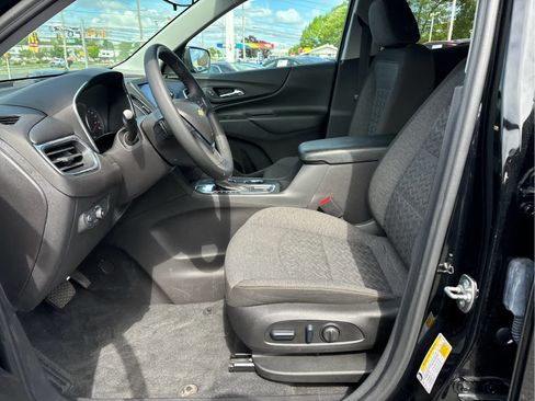 Certified 2024 Chevrolet Equinox LT w/ LPO, Floor Liner Package FWD image 9