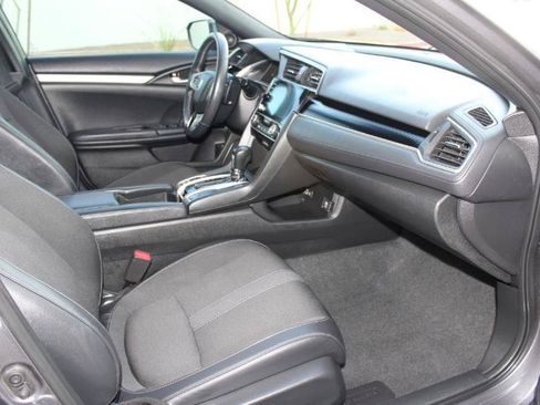 Used 2021 Honda Civic Sport image 17