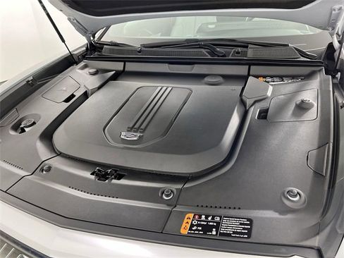 Used 2023 Cadillac Lyriq 2WD image 31