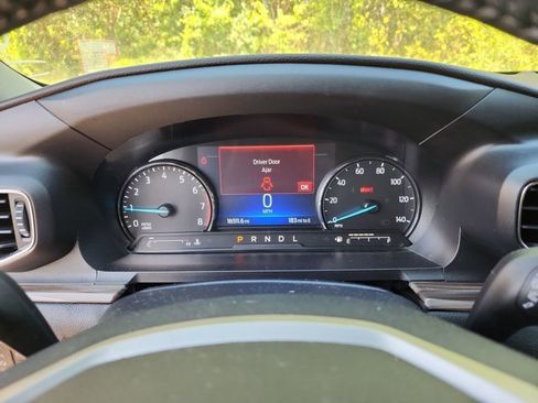 Used 2022 Ford Explorer Limited w/ Equipment Group 301A image 27