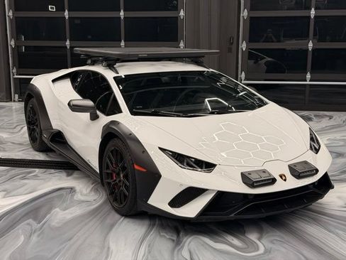 Used 2024 Lamborghini Huracan Sterrato AWD/4WD image 4