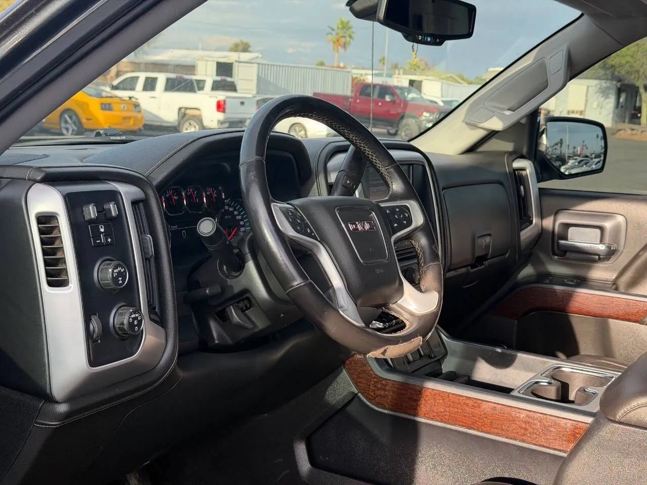 Used 2017 GMC Sierra 1500 SLT AWD/4WD image 19