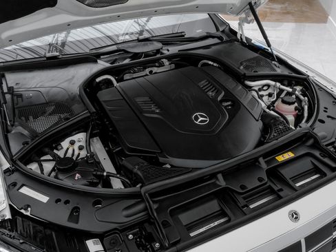 Used 2022 Mercedes-Benz S 580 4MATIC Sedan image 48